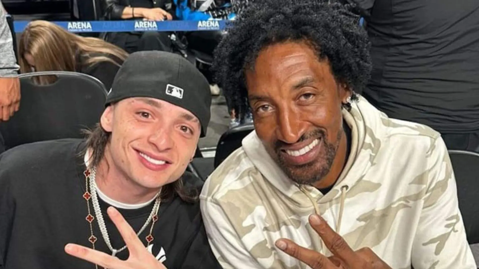 Scottie Pippen Publicó una foto con Peso Pluma